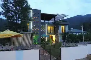 Villa Del Mar, Гонио