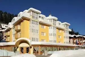 Alpen Suite Hotel, Мадонна-ди-Кампильо