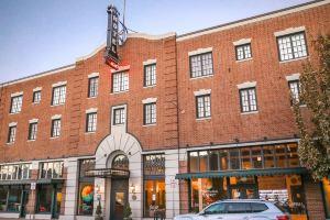 Scp Redmond Hotel, Редмонд