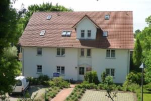 Sunny, maritime top floor apartment with a view over Zinnowitz, Цинновиц