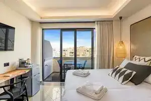 Hom54 Luxury Suites, Ираклион