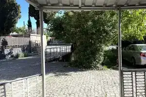 Cute house on the banks of the Rioni, Кутаиси