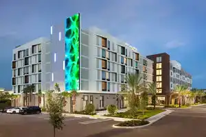 Отель «SpringHill Suites by Marriott Orlando at Millenia», Орландо