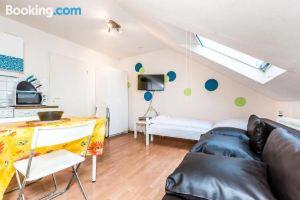 Easy Apartments Work and Stay Cologne, Кёльн