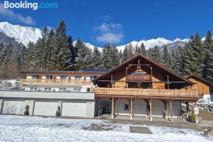 Sweet Cherry - Boutique & Guesthouse Tyrol, Инсбрук