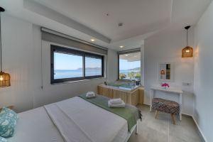 BlueNook Suites, Каш