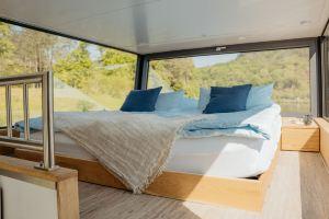 Floating Home-Hausboot in Mettlach Hafen, Метлах