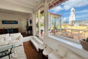Le terrazze di Chiaia is a charming penthouse with two large panoramic terraces, Неаполь