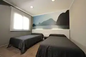 Aparthotel Meseguer, Альканьис
