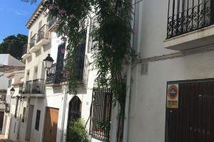 Apartment with breathtaking sea and mountain views at Cap Negret in Altea, Алтея
