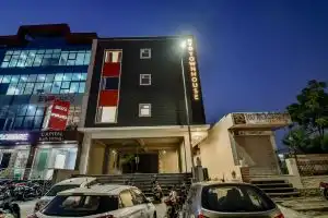 Townhouse 83442 Hotel Shiv Rachna