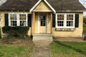 The Wilson House Beautiful Downtown Murfreesboro Cottage Close to MTSU / I 24, Мерфрисборо