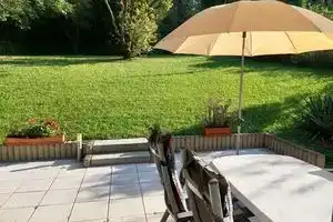 5 Minuten von Frankfurt, Ruhige Ferienwohnung/ Monteurzimmer mit Terrasse, Франкфурт-на-Майне