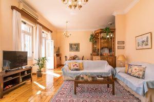 Historic Family Apartment in The Old Town, Керкира
