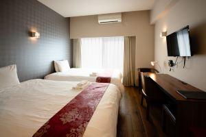 Ten Point Hotel, Наха