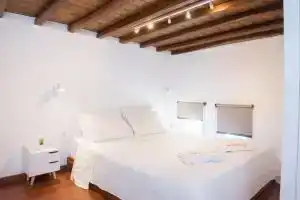 Glamorous 2Br Villa in Ornos with Amazing Sea View, Орнос