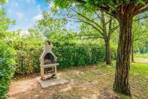 Splendid Holiday Home in Altopascio with Garden, Альтопашо