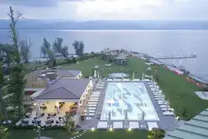 Richmond Nua Wellness -Spa, Сапанджа