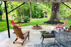Upscale City Cottage Getaway, Уинстон-Салем