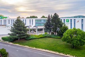 Отель «Holiday Inn», Будаёрш