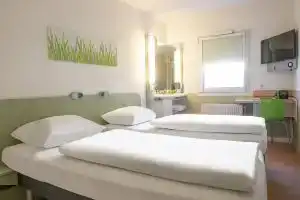 B&B HOTEL Düren, Дюрен