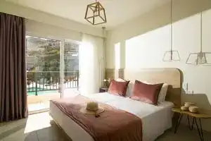 Rainbow Apartments, Сталида