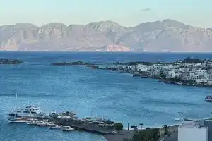 Villa Mavrikiano Has Breathtaking View of the Sea and Mountains + Private Pool., Элунда