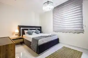Chic Flat w Pool Spa 5 Min to Beach in Alanya, Махмутлар