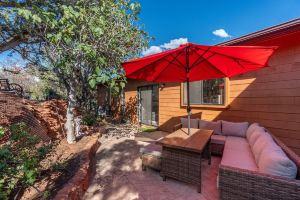 "Stunning Mountain-Top Home with Breathtaking Sedona Red Rock Views", Седона