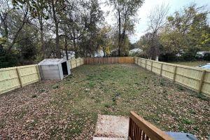Comfortable and convenient 3 bedroom 2 full bathroom home minutes from downtown!, Гринсборо
