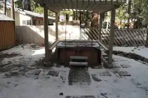 Pet Friendly, Covered Hot Tub, Walk to the Beach, Саут-Лейк-Тахо