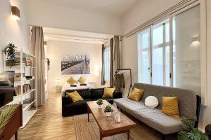 Large loft apartment in the center of Bremen, Бремен