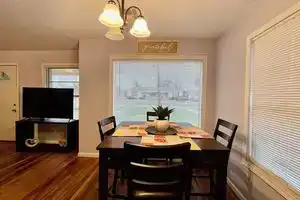 Amazingly clean, unique and spacious 4 Bedroom home near Casinos, Лейк-Чарльз