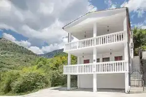 Crystal Sky Apartments, Котор