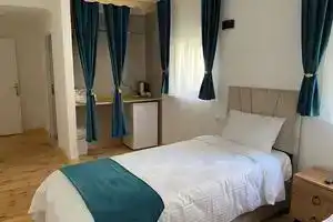 Bak cafe& pansiyon, Айвалык