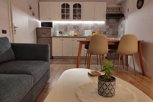 COZY Apartment & GREAT Location, Тирана