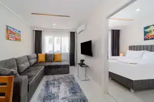 Lovely and Central Flat Near Beach in Antalya, Анталья