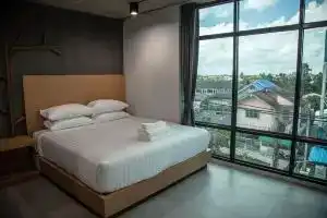 M1 Hotel, Накхон-Си-Тхаммарат