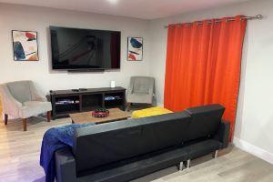 Whole House, Sleeps 12, Pool Open:May 1- Sep 1. PrivateYard 15 Mins to Stipe, Лас-Вегас