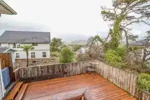 Hilltop Views Guest House, Линкольн-Сити