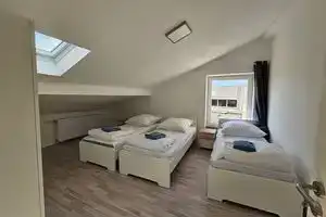 Sfn Home Stay, Бергиш-Гладбах
