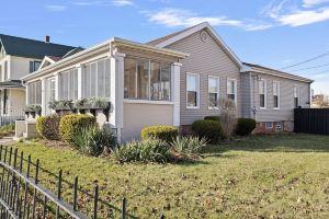 3BR 2BTH Walk to Washington Pk Bch, Outlet Mall and Franklin St. W/D HUGE bk yd., Мичиган-Сити