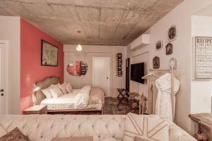 Talbot & Bons Aparthotel, Гуджа