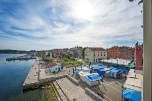 Apartments Sea View - Sunrise and Maremonte, Ровинь
