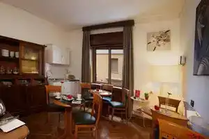 St. Peter' Six Rooms & Suites, Рим