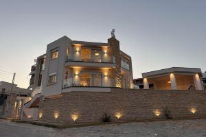 Elia Luxury Residence, Халкида