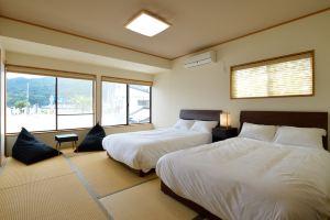 Umi Hotel, Ито