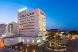 Al Falaj Hotel, Маскат