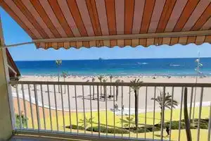 Luxe Apartament Infront Of The Brtachen Beach, Финестрат