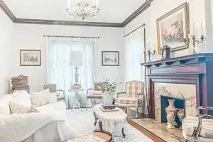 Gilmore Manor. Luxury Group Stay. Prime downtown location. 5 Min to Cedar Point., Сандаскай